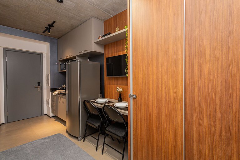 Studio 308 Entre os Jardins, Pinheiros e Paulista.