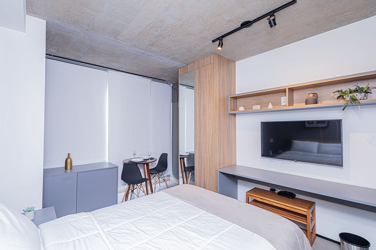 Studio 1011 Jardins Completo Charme