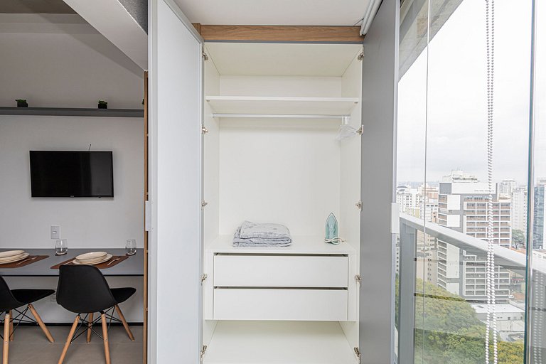 Studio 2120 Ao lado do Metrô Paraíso - São Paulo