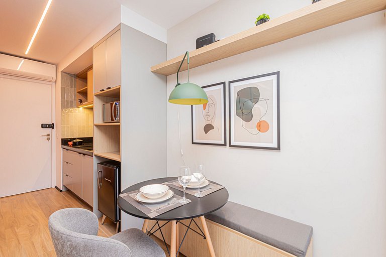 Esquina Pinheiros 504 Completo Aconchegante