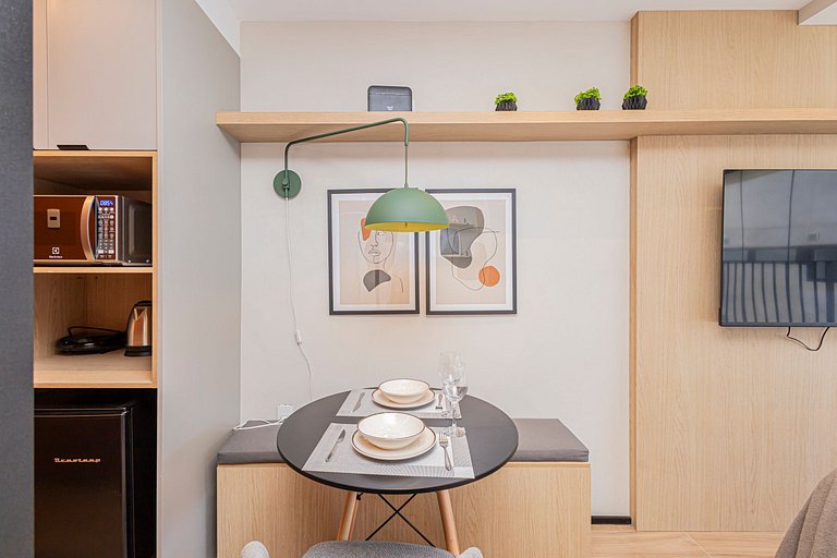 Esquina Pinheiros 504 Completo Aconchegante