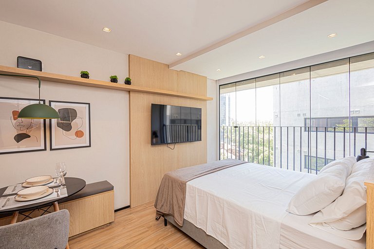 Esquina Pinheiros 504 Completo Aconchegante