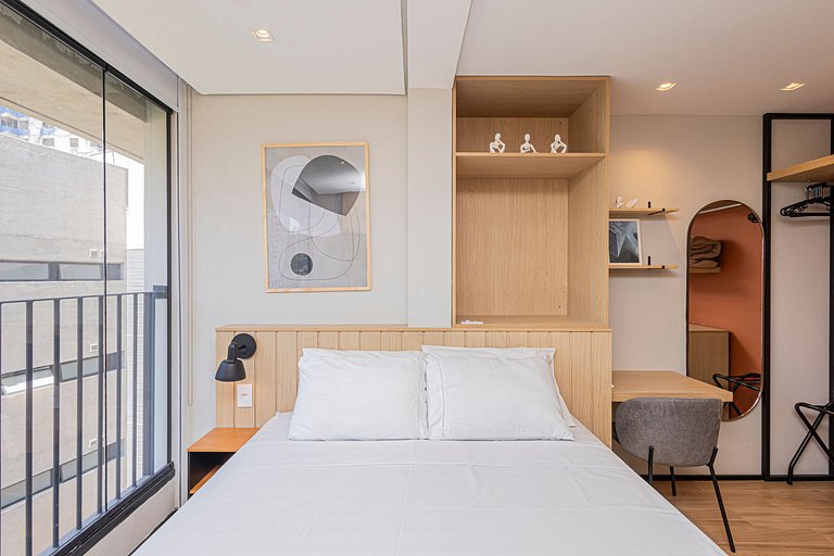 Esquina Pinheiros 504 Completo Aconchegante