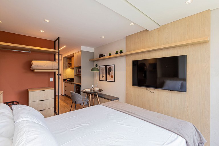 Esquina Pinheiros 504 Completo Aconchegante