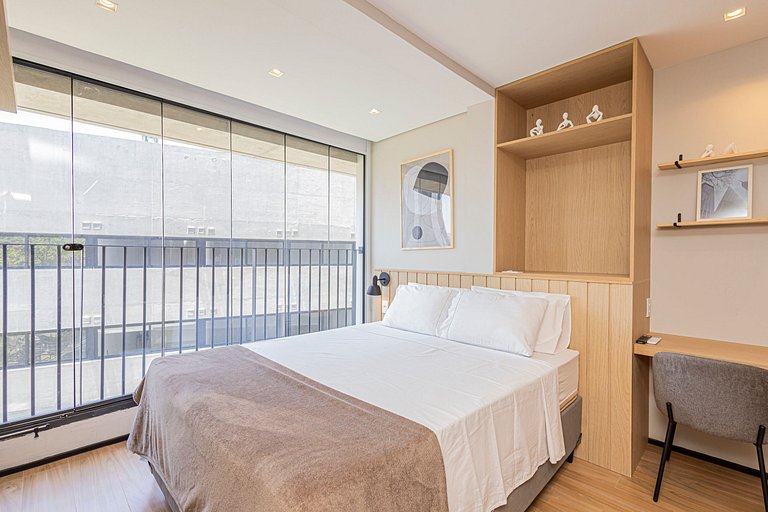 Esquina Pinheiros 504 Completo Aconchegante