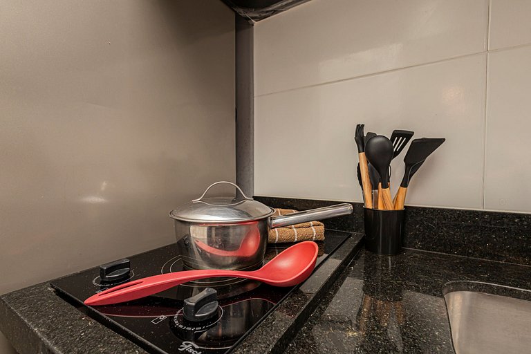 Studio 905 Pinheiros - Completo e Aconchegante