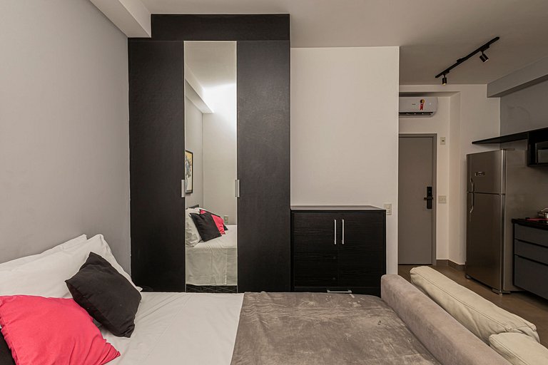 Studio 905 Pinheiros - Completo e Aconchegante