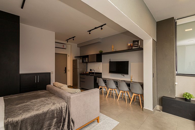 Studio 905 Pinheiros - Completo e Aconchegante