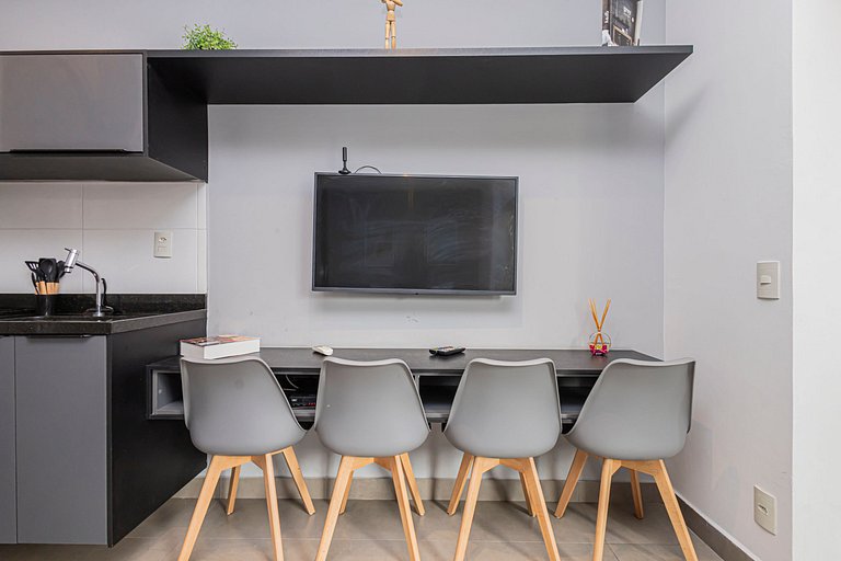 Studio 905 Pinheiros - Completo e Aconchegante